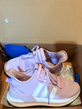 Adidas Pink Lavender Running Sneakers